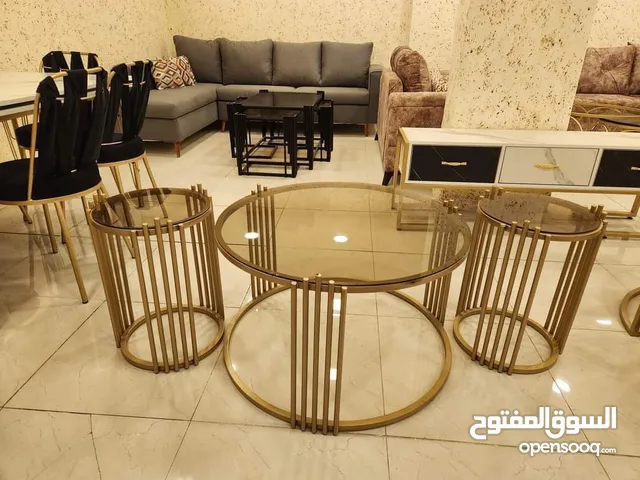 طاولات وسط متوفر كل الالوان وتفصيل حسب رغبة العميل بأفضل الأسعار بالمملكه