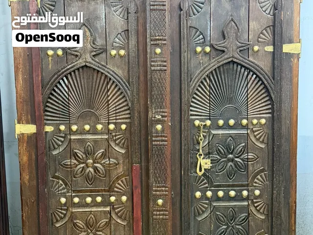 باب خشبي تراثي عماني عمره أكثر من 50 سنة