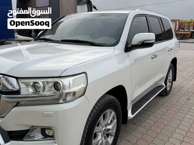 لاندكروزر 8 سلندر GXR 2019