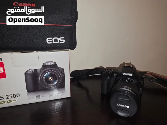 كاميرا canon 250d مع sigma macro lens و ring flash
