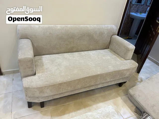 كنبة 3 اشخاص، لون بيج