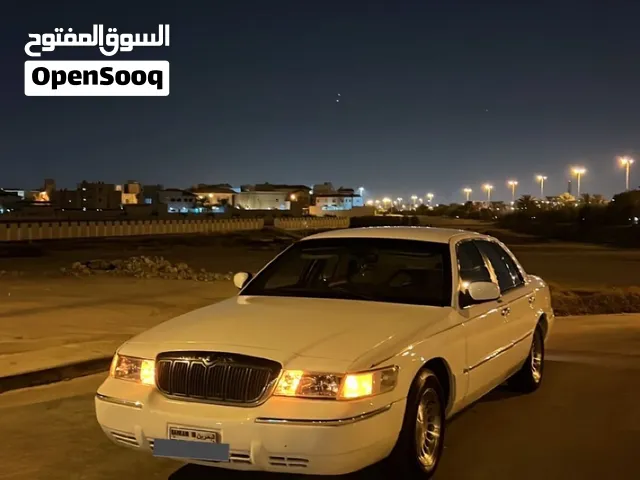 للبيع قراند ماركيز LS موديل 2000
