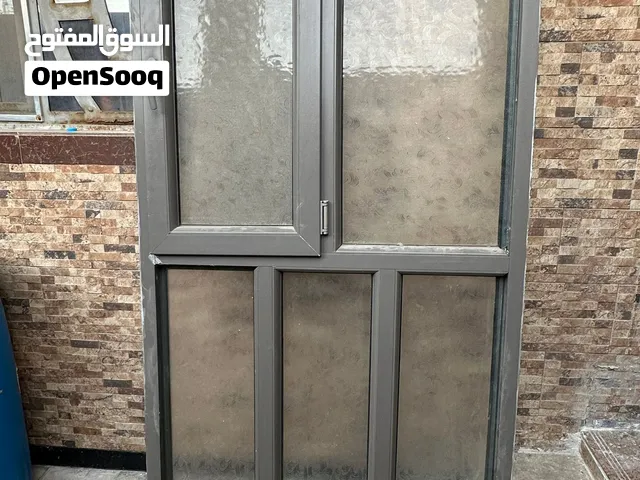 شباك pvc نظيف جدا