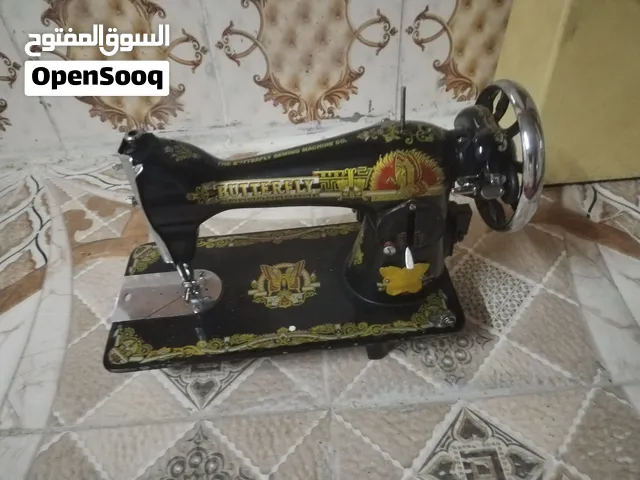 مكينة خياطة الفراشة