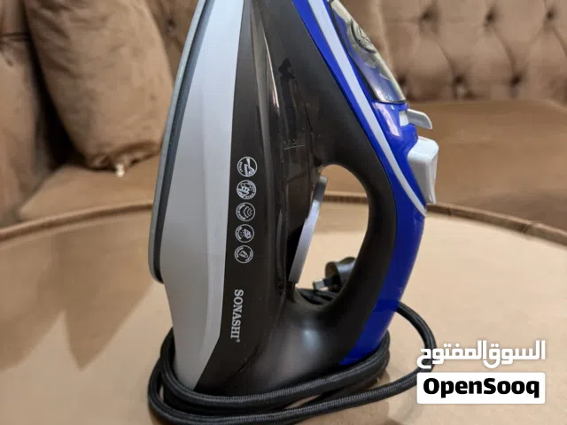 Sonash Steam Iron – Excellent Condition  6 Months Used