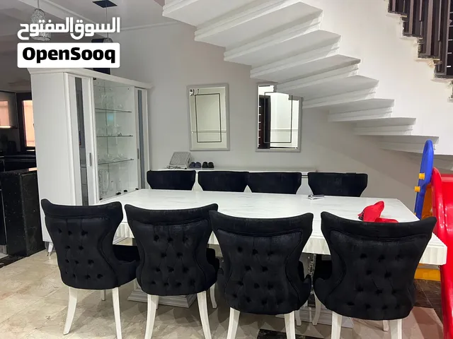 طاولة اكل تركية