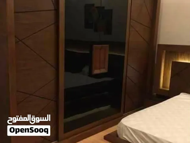غرفة مفروشة شهري في فيلا هادئة ونظيفة جدا بجوار الخدمات