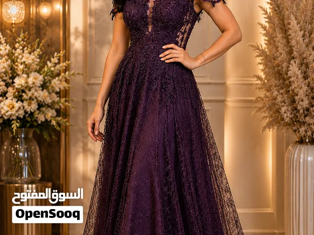 فستان سهرة فاخر بلون بنفسجي ملكي