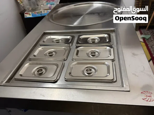 للبيع ماكينة جديدة لصنع الآيس كريم المقلي For sale a new ice cream making machine