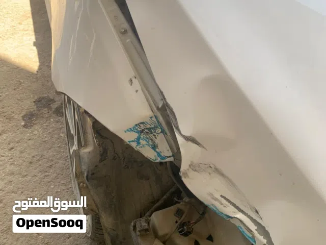 سمكرة وحداد على البارد و صبغ ومعالجة كل انواع الضربات السيارات بانسب الأسعار في حي الصناعي