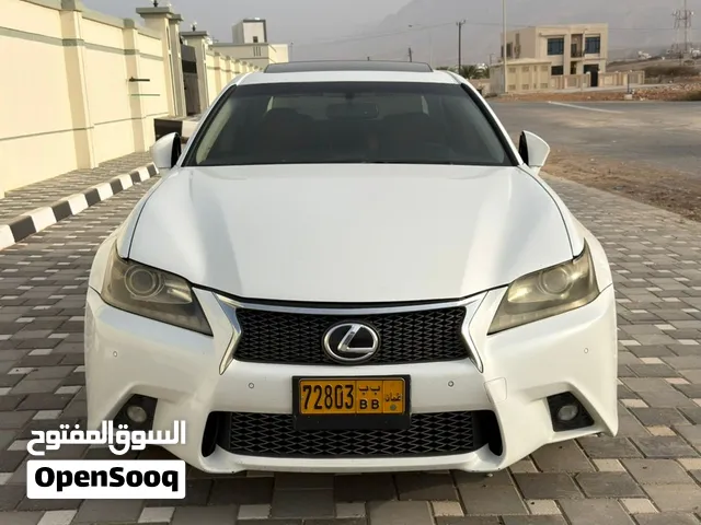 لكزس GS 350 موديل 2015 ياباني أبيض كامل المواصفات، بحالة ممتازة