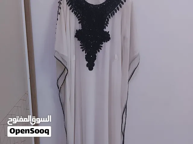 قفطان راقي بسيط وانيق
