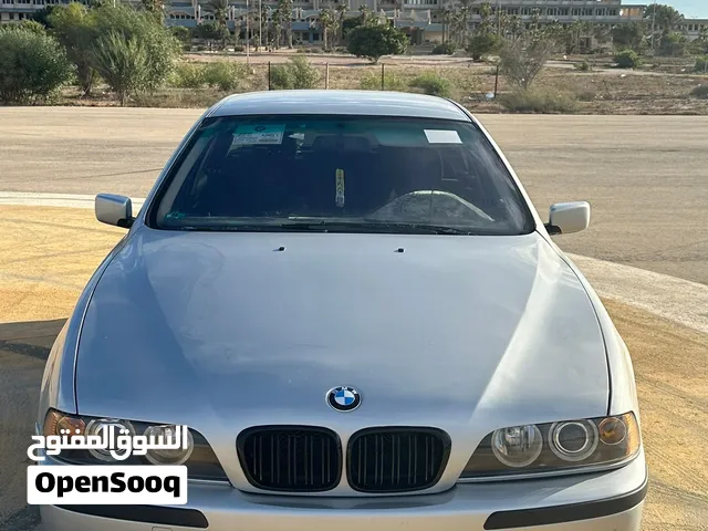 Bmw 520i لون رصاصي