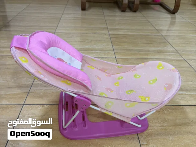 BABY BATH SEAT AND CHAIR