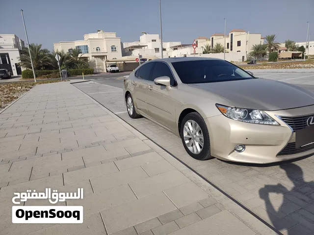 لكزس Es300h موديل 2014