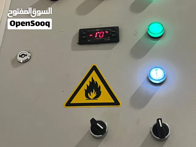 بيع غرف تبريد وتجميد وثلاجات عرض  صيانه ثلاجات العرض وغرف التبريد والتجميد   تركيب ثلاجات الورد  ترك
