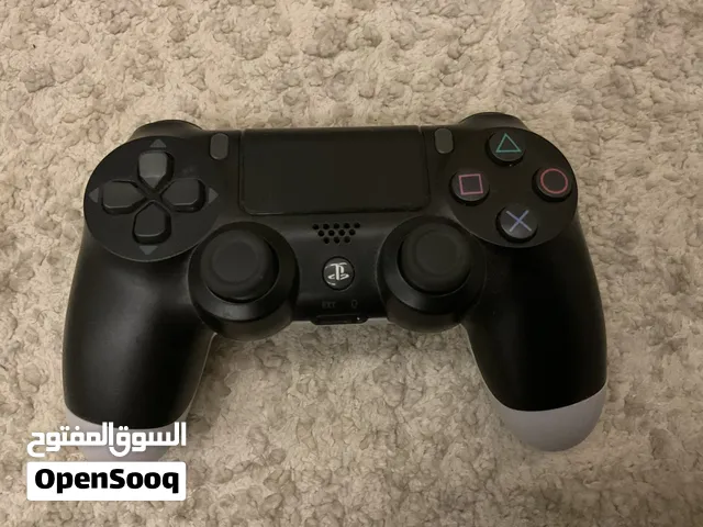 Ps4 controller if you intrested see the describtion