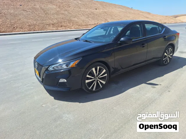 Used Nissan Altima in Dhofar