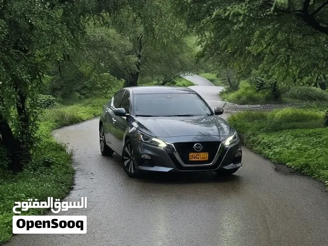 Used Nissan Altima in Al Batinah