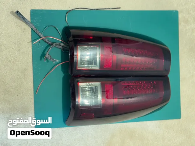 صطابات خلفيه مع ظفيرتهم