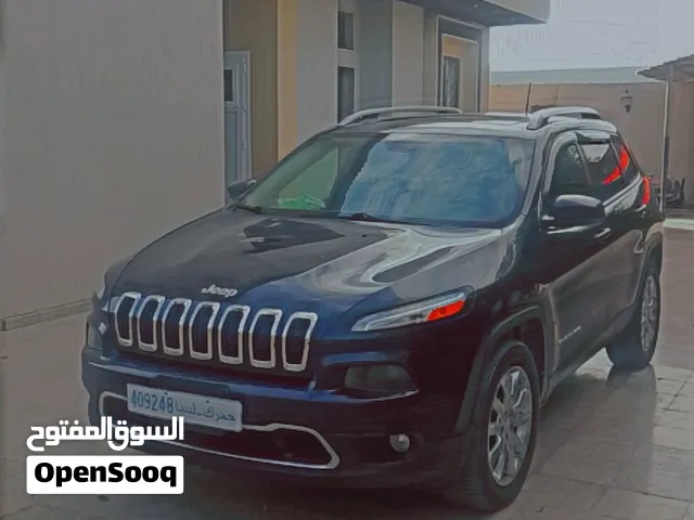 جيب شيروكي 2015