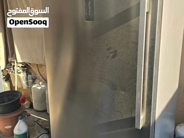 للبيع فريزر من هايسنس موديل Hisense FV769N4ASU.. For sale: Hisense freezer, model FV769N4ASU