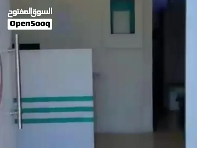 عياده عامه للبيع