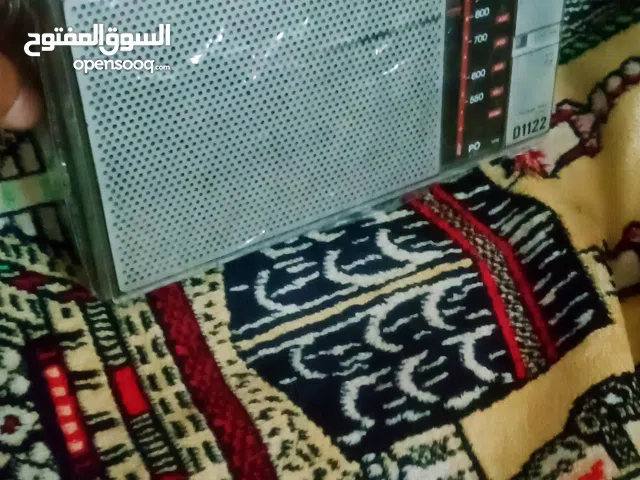 لهوات التحف والنادر وسماع القران الكريم راديو فيلبس ألماني D1122. وارد الخارج . بحاله ممتازه متفتحش