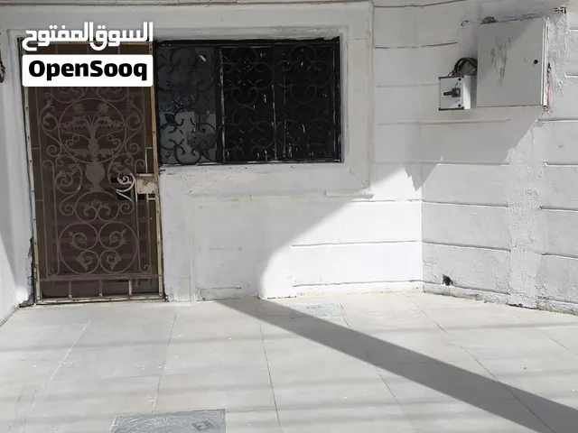 للإيجار بيت في العباسية - موقع تجاري درجة أولى العنوان : البصرة -الجزائر - العباسية - موقع تجاري