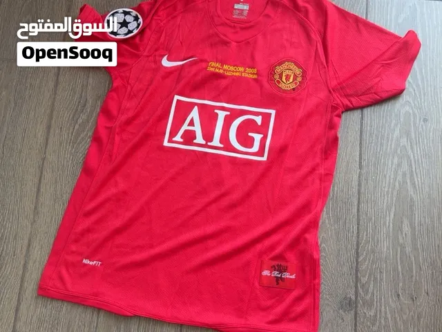 Retro kit man united master quaility contact for more info