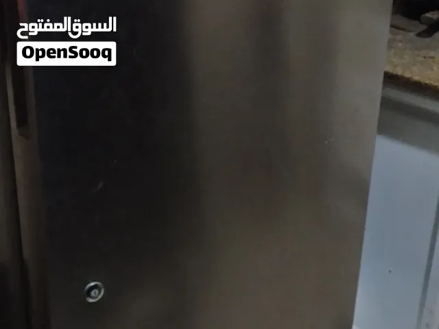 ثلاجه و سلندر بوتاجاز وسرير عائلي