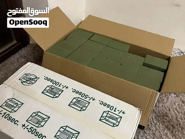 بيع منتجات تغليف الورد ( اغلب المنتجات جديده ) بيع المنتجات كامله ، سعر مبدئي 50 قابل للتفاوض