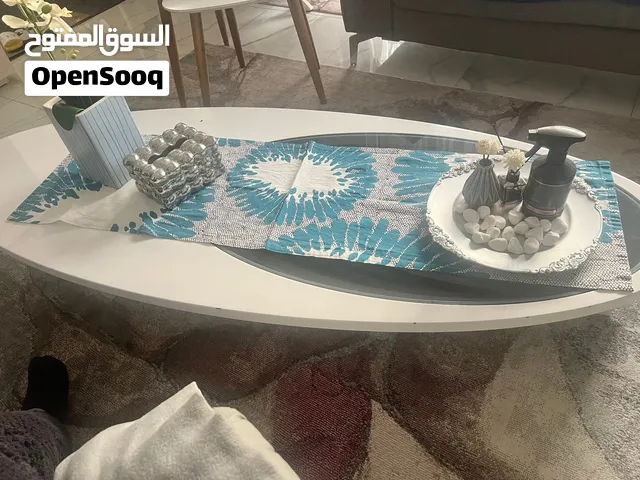 طاولة صالون