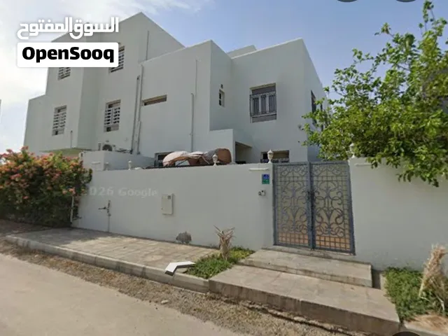 فيلا راقية للإيجار او الاستثمار الموالح الجنوبية قريب سيتي سنتر و جميع الخدمات