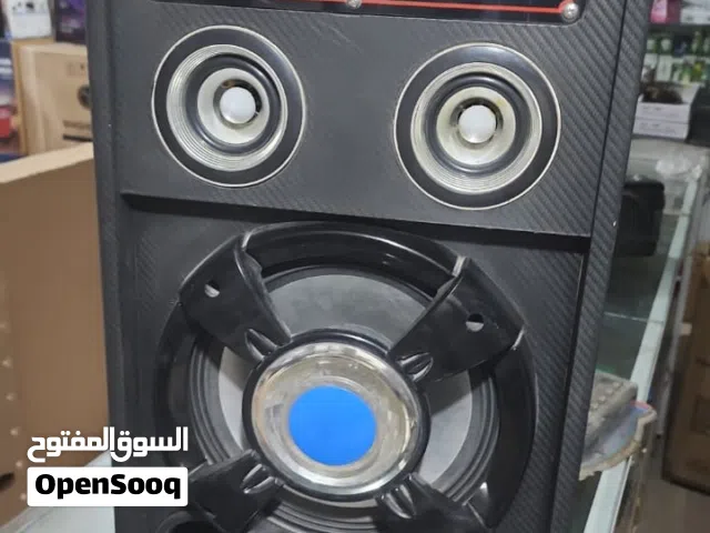 سماعه واحده عشره الف وات يمكن شبكها بمضخم صوت او تلفزيون