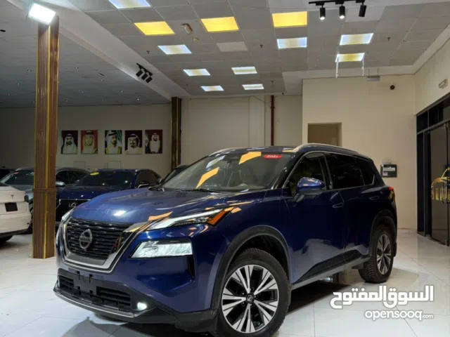 نيسان روج 2021 SV 4.4 بحالة ممتازة العزاوي موتورز لتجارة السيارات