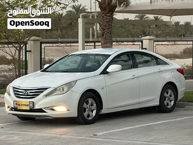 للبيع هيونداي سوناتا  الموديل 2013 الممشى 166 الف كم  بحاله ممتازه جدا