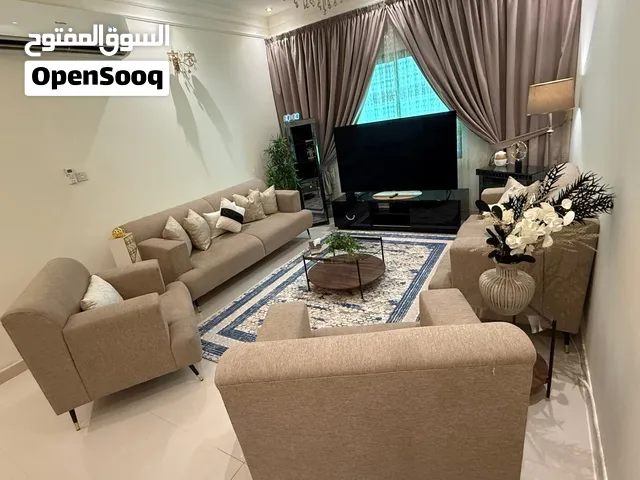 كنب صالة بحالة ممتازة