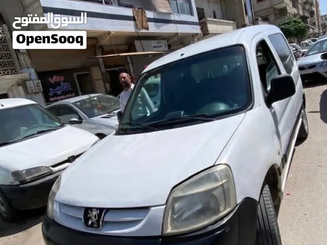 بيجو بارتنر 2008