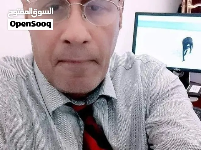مستشار قانوني متخصص