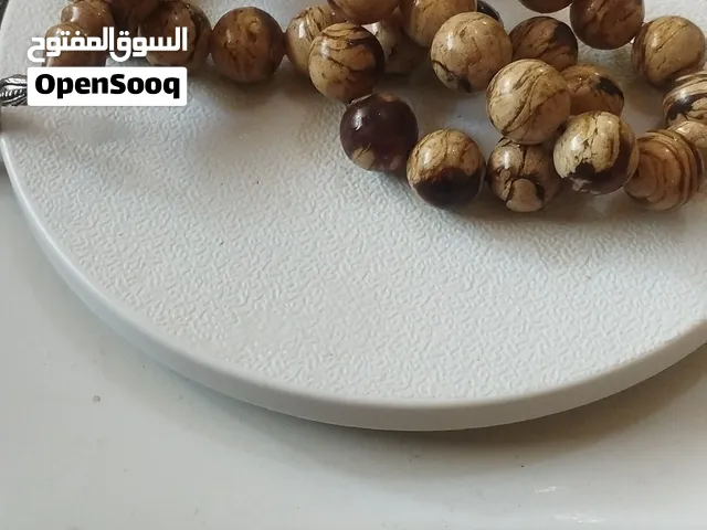ثلاث مسابح كهرب سومطري عالفحص للبيع