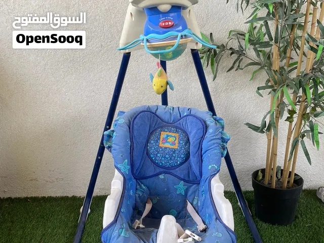 كرسي طفل متحرك