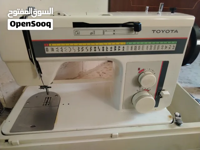 ماكينة خياطة ماركة تويوتا