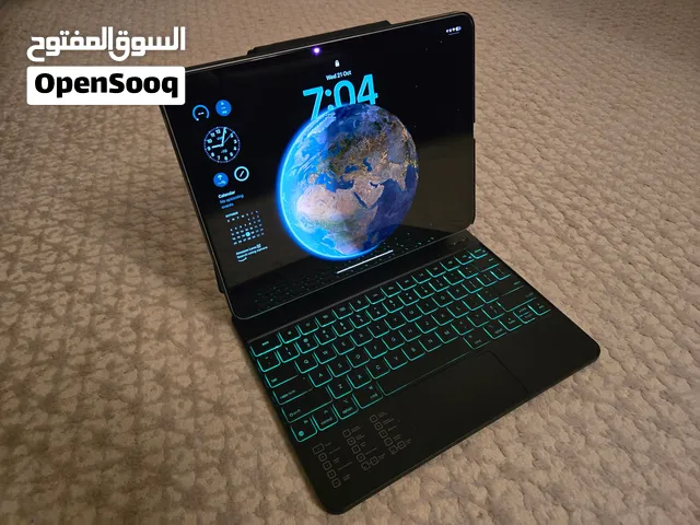 iPad Pro 13 M5 256GB 5G شبه جديد + Apple Pencil Pro + كيبورد وإضافات