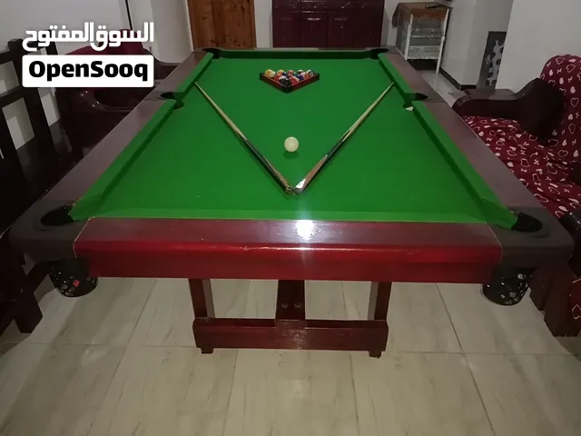 بلياردو رخام حجم كبير نظيف كرت خشبه مرابيع حمر و ميرنتي بسعر عرطة العرطات 2850 ريال سعودي فقط