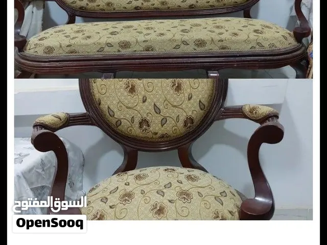 صالون ومكتبة تلفزيون تنفع نيش