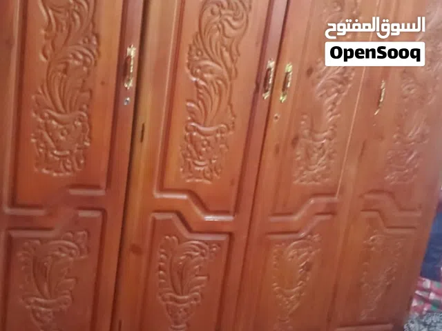 نشتري جميع الاثاث والخشب والحديد والخردوات