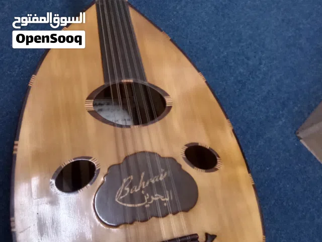 عود بحريني قديم سنة الصنع2000 موديل تصميم عراقي عمر العود 26 سنه موديل 2000 تصميم عراق ي قالب كبير