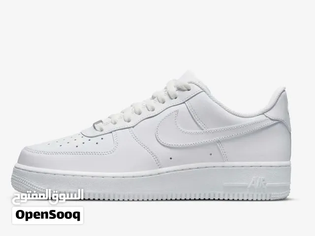 Classic White Air Force 1 – Clean & Timeless Style