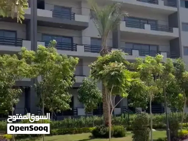 شقه جاهزه للبيع متشطبه بكمبوند ستودا امام نادي وادي دجله ع شارع الصاعقه قسط ع 10سنين